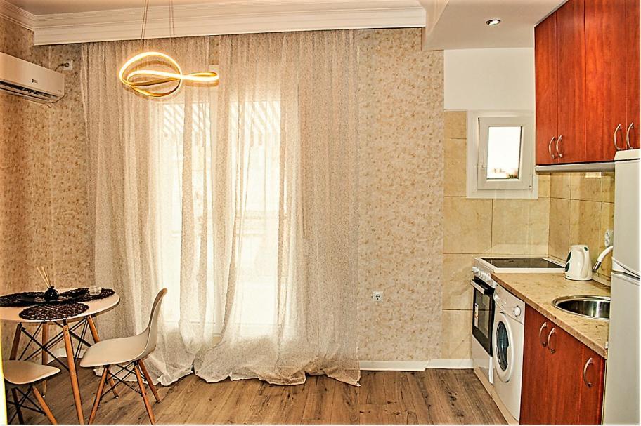 Kassandrou Suite Hot Tub-Jakuzzi - 2 Bedrooms - Big Balcony - Center 테살로니키 외부 사진